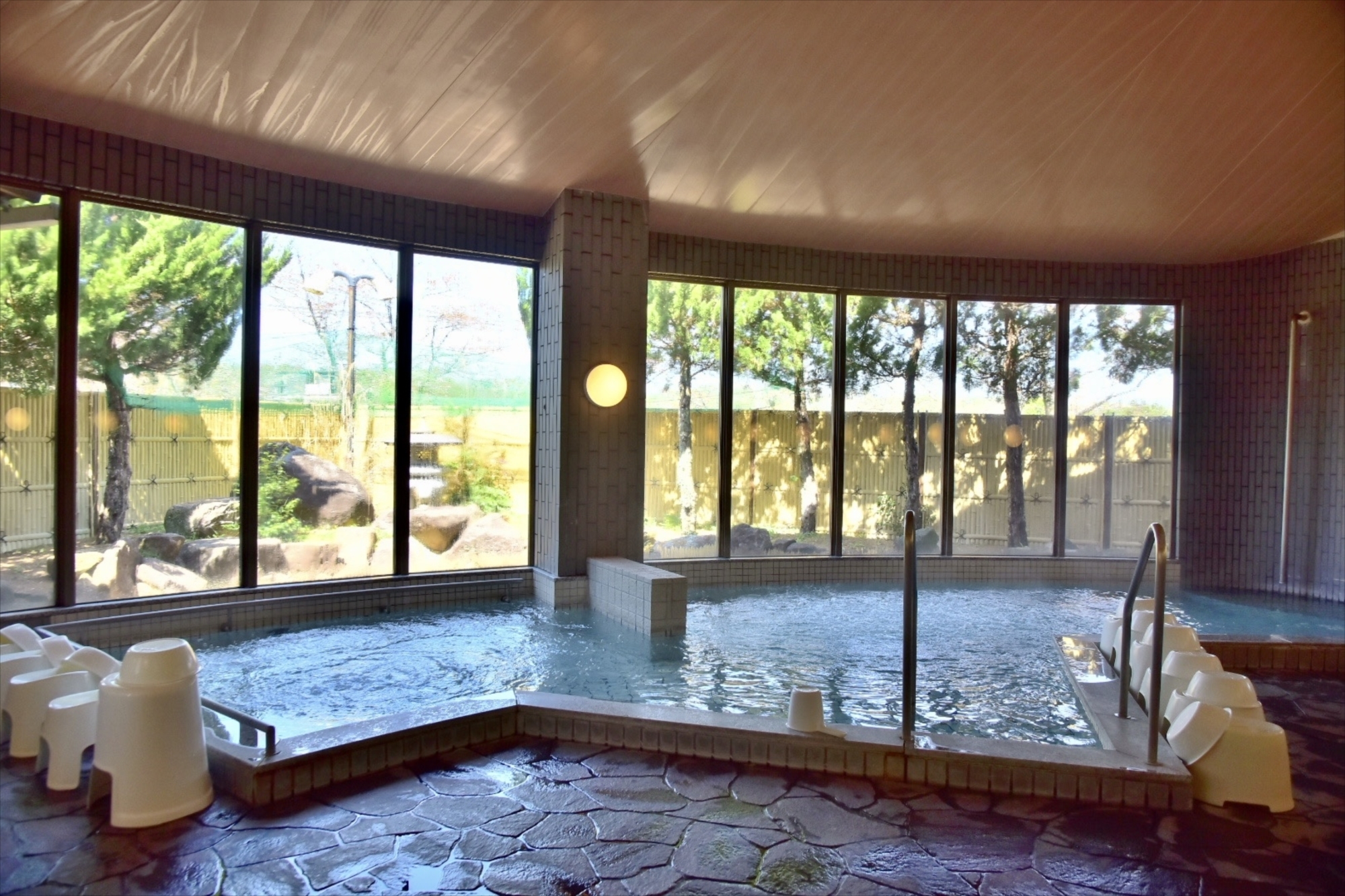 八田原グリーンパークの施設紹介